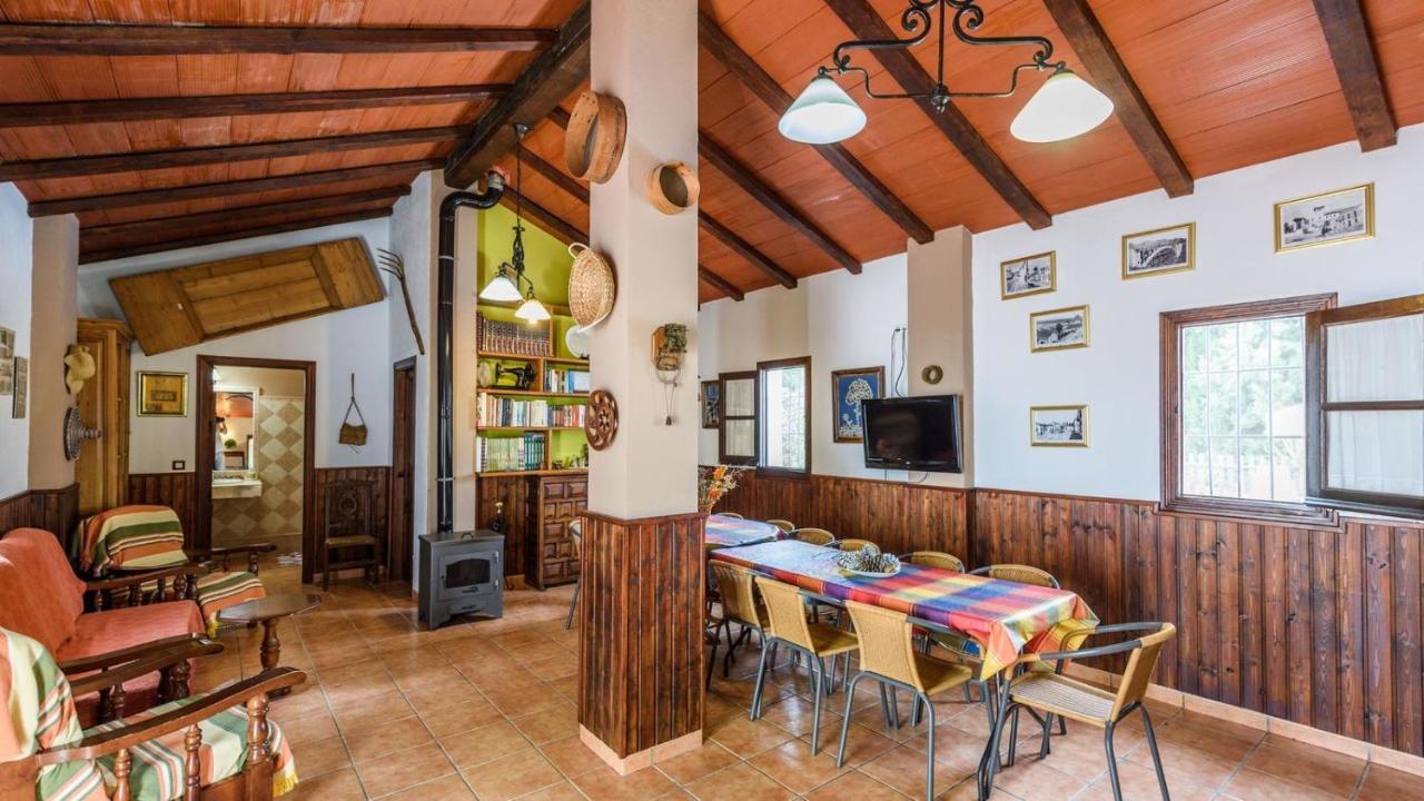 Casa La Vina Del Arenal By Ruralidays